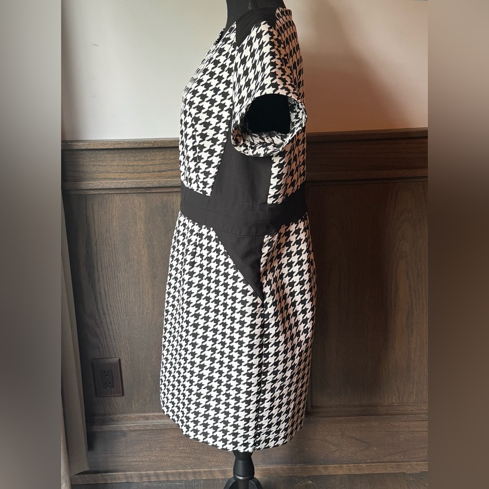 Shelby & Palmer Black and White Houndstooth Mini Dress - Picture 2 of 7